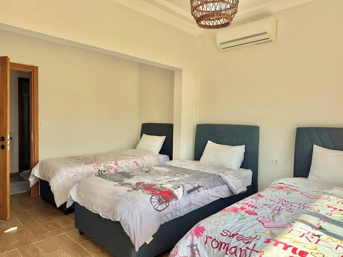 Big Villa With Pool In Marmaris